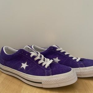 PURPLE CONVERSE ONE STAR SUEDE LOW NEVER WORN